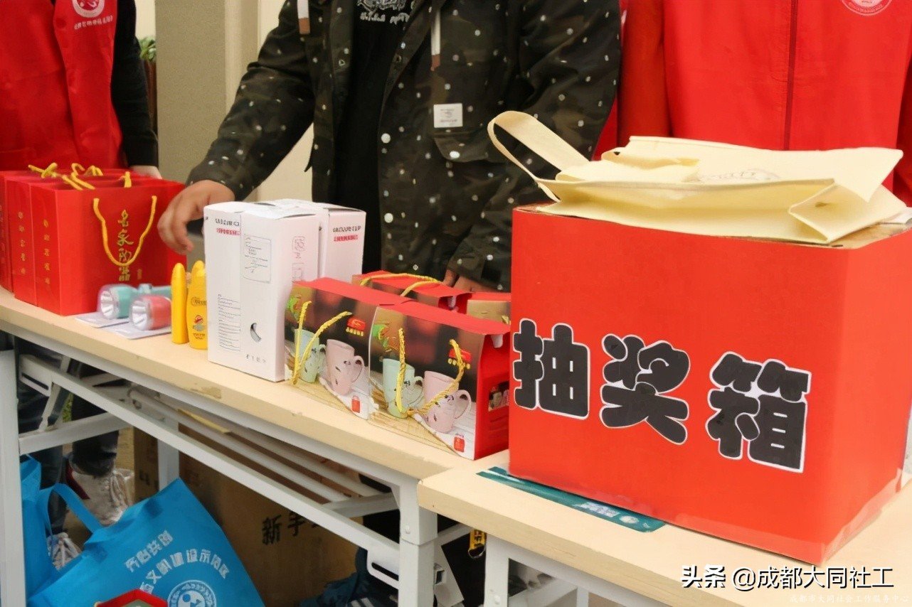 「活動(dòng)回顧」小集市，大熱鬧，書(shū)院社區(qū)“月伴集市”開(kāi)市啦
