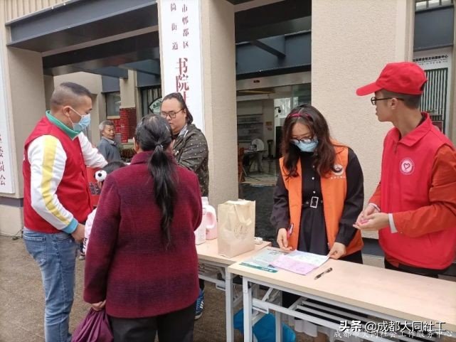 「活動(dòng)回顧」小集市，大熱鬧，書(shū)院社區(qū)“月伴集市”開(kāi)市啦