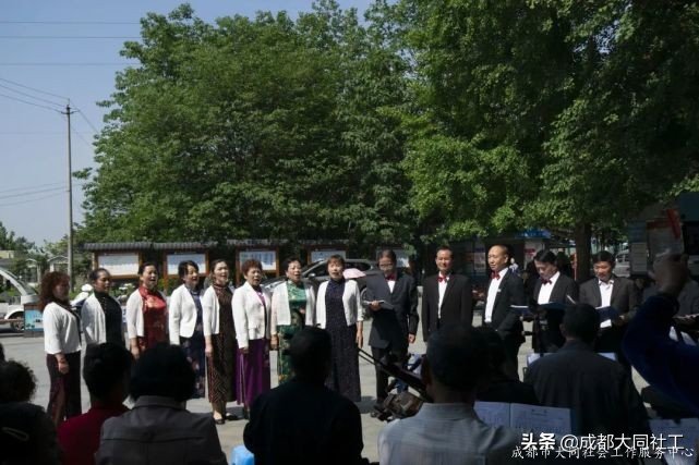 「活動回顧」五月贊 歌頌勞動者 夕陽紅歌舞團組織慶五一主題演出