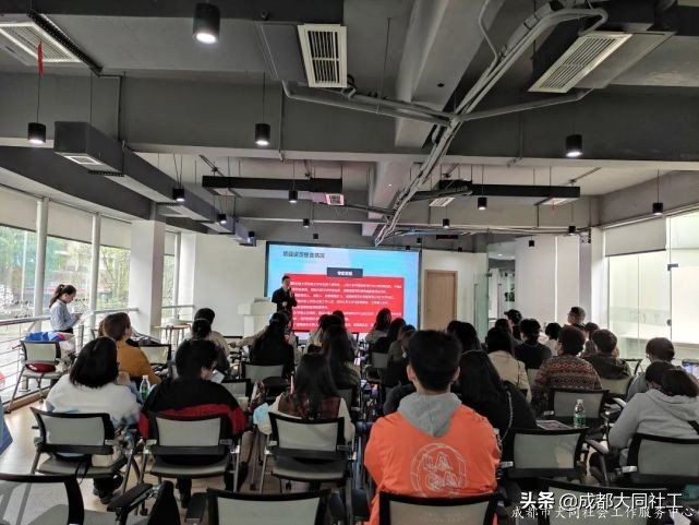 金牛區(qū)發(fā)展治理“百千萬(wàn)”工程2020年度優(yōu)秀“微項(xiàng)目”路演