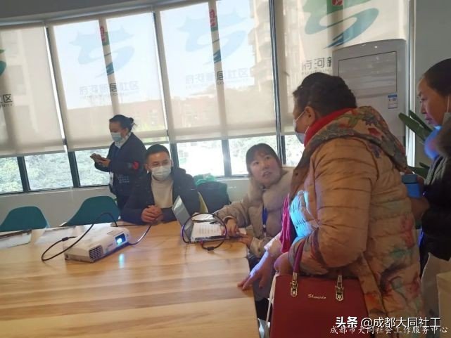 西南交大社區(qū)社治人員能力提升——府河新居社區(qū)參訪與座談會