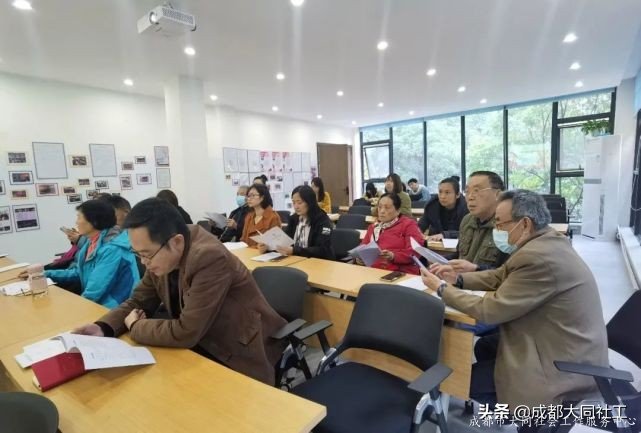 「座談會(huì)」社區(qū)治理與服務(wù)創(chuàng)新試驗(yàn)區(qū)暨“百千萬(wàn)”工程座談會(huì)