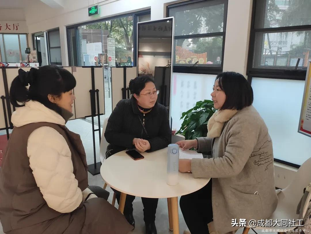 西安路、五塊石、營門口、天回鎮(zhèn)、西華開展主題院落營造創(chuàng)建指導
