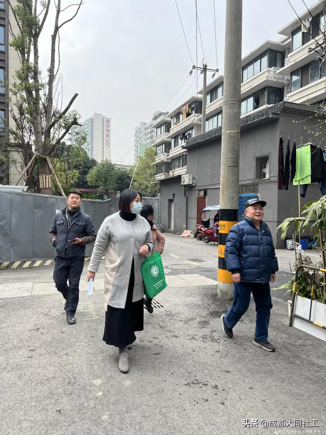 荷花池街道開展“微幸?！敝黝}院落營造創(chuàng)建指導(dǎo)